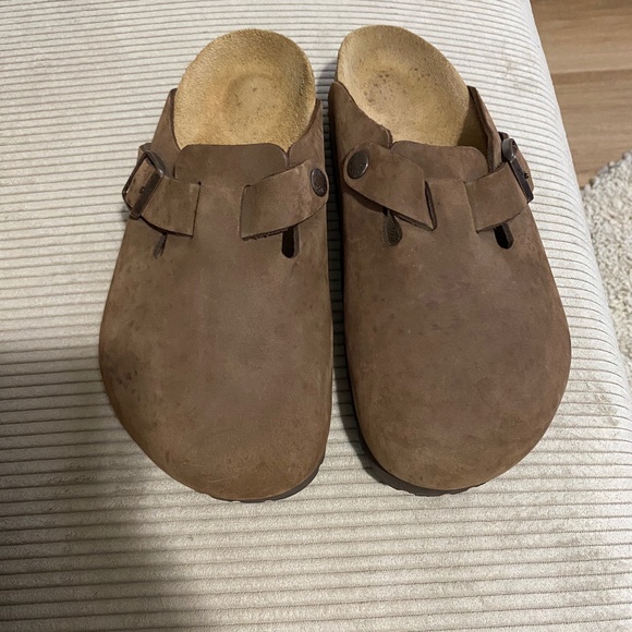 Birkenstock Shoes - * Price Drop* Birkenstock Brown Bostons
